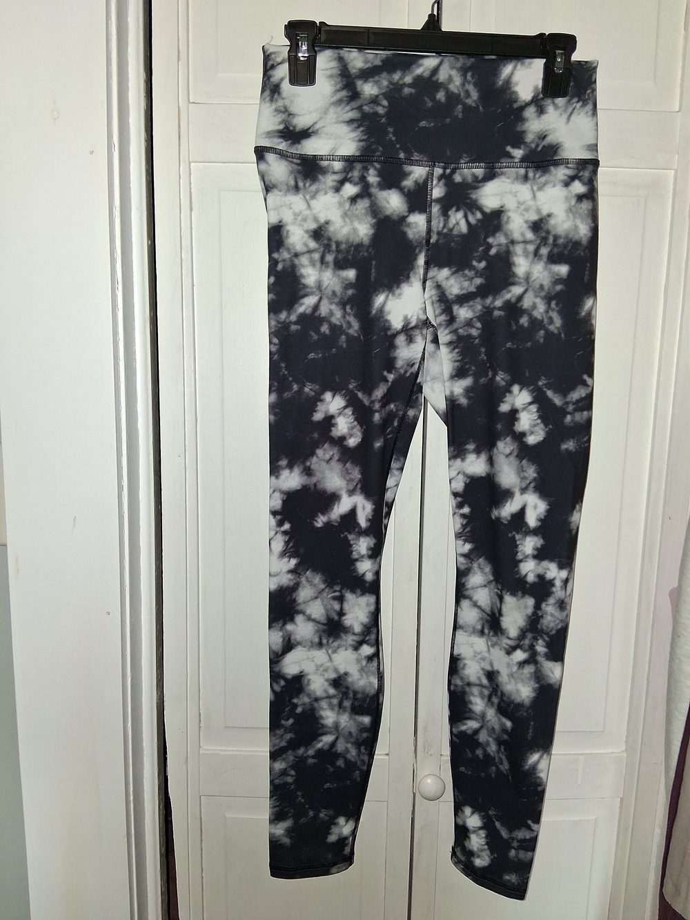 Fabletics Black & White Tie-Dye Leggings